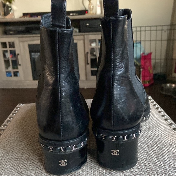 Chanel Classic Black Leather Booties with Chain Detail SZ 42 - USED - Picture 2 of 5